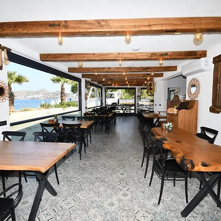 Blue Point Hotel